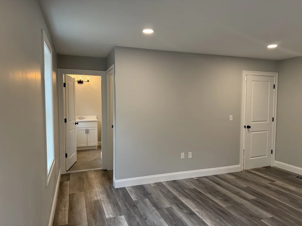 4 bed, 2 bath apartment for rent at 29 Kashmir's Way Unit 29, Middleborough — photo 15 of 41