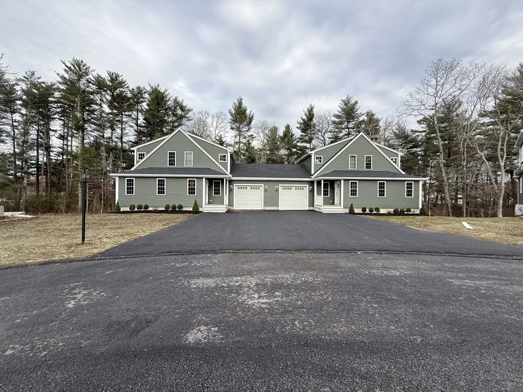 4 bed, 2 bath apartment for rent at 29 Kashmir's Way Unit 29, Middleborough — photo 40 of 41