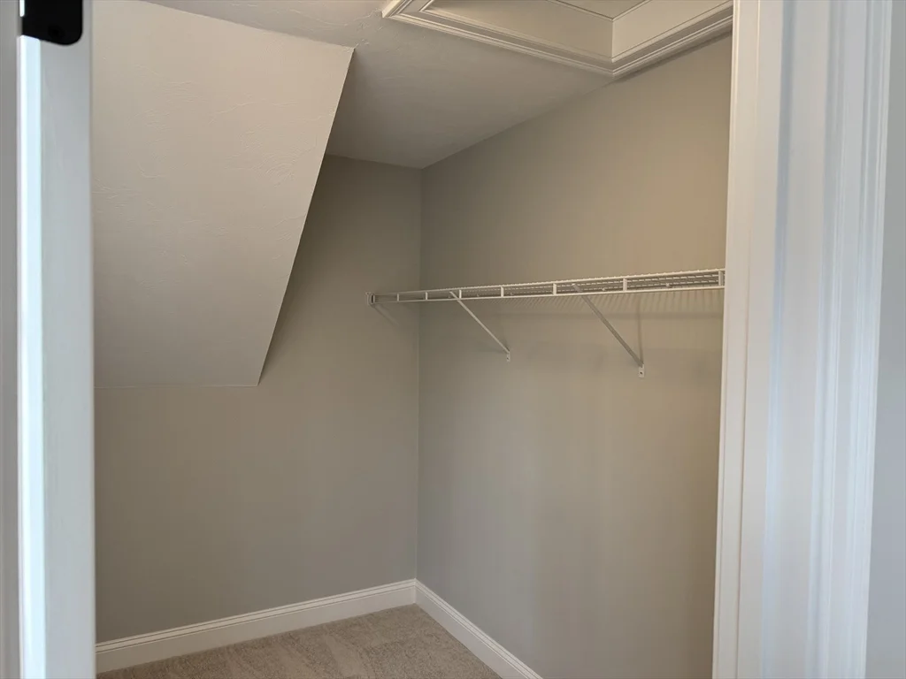 4 bed, 2 bath apartment for rent at 29 Kashmir's Way Unit 29, Middleborough — photo 27 of 41