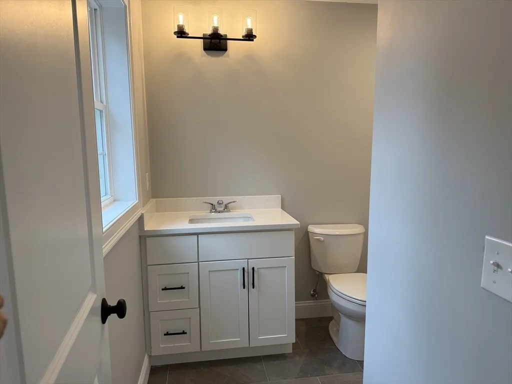 4 bed, 2 bath apartment for rent at 29 Kashmir's Way Unit 29, Middleborough — photo 17 of 41