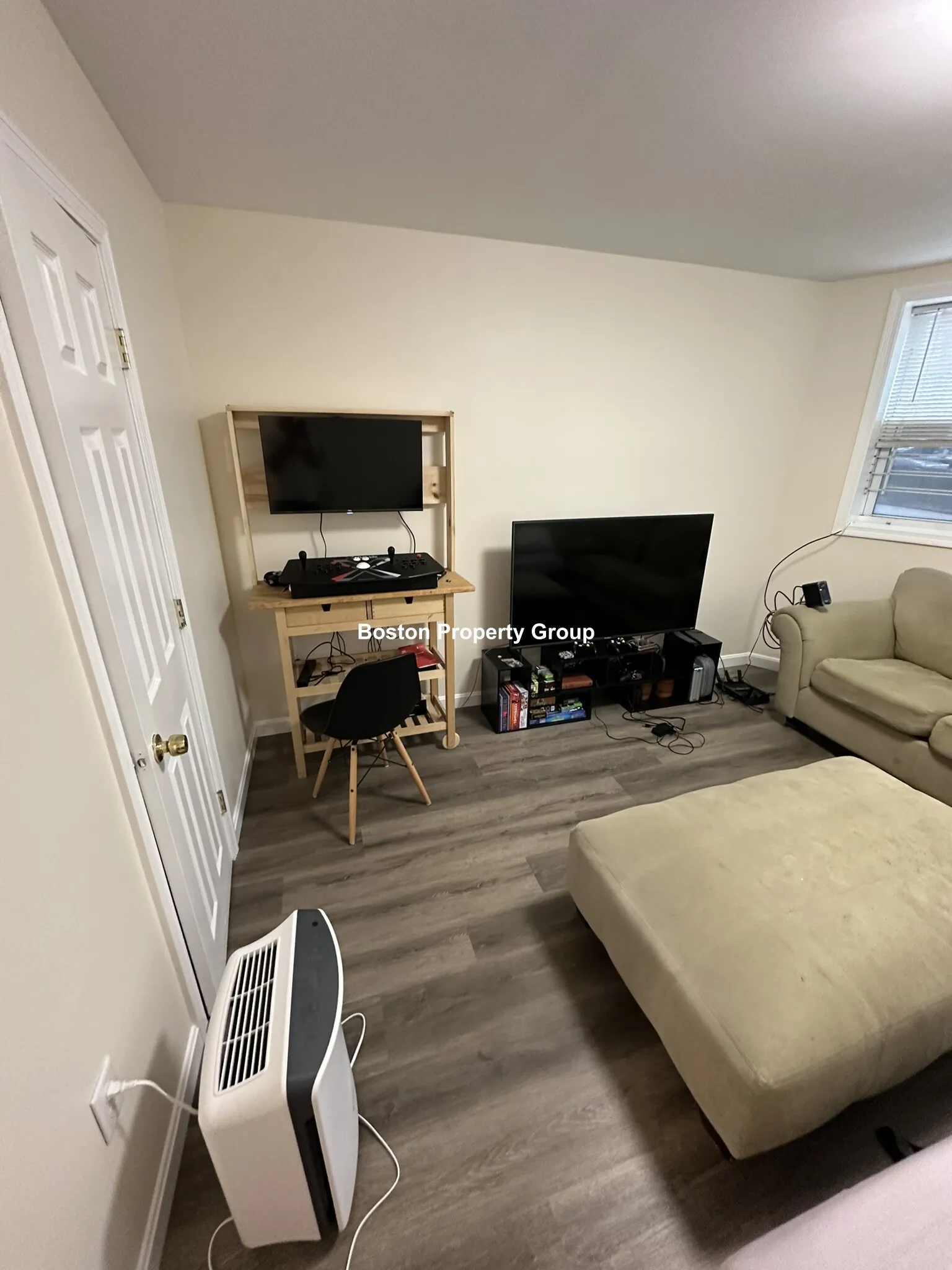 2 bed, 1 bath apartment for rent at 29 Lambert St Unit 29B, Roxbury — photo 4 of 12
