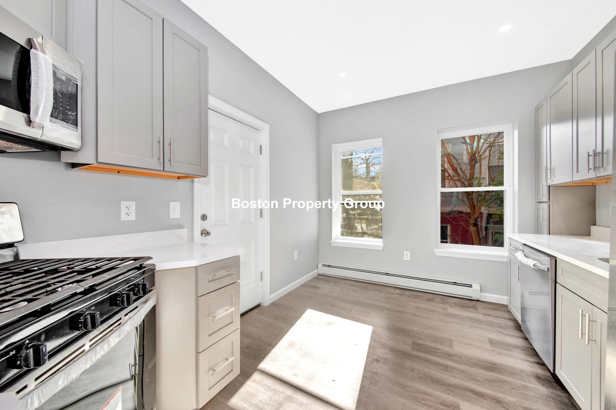 4 bed, 1.5 bath apartment for rent at 29 Lambert St Unit 4, Roxbury — photo 4 of 16