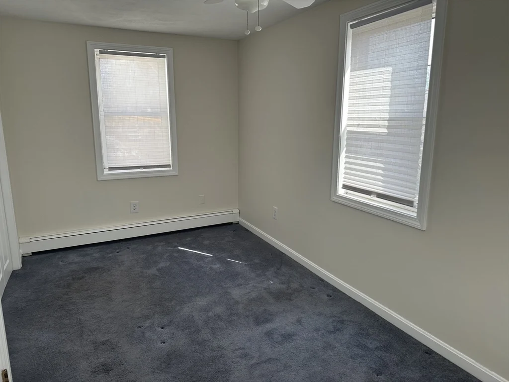 2 bed, 1 bath apartment for rent at 29 Lanark Rd, Arlington Heights — photo 8 of 13