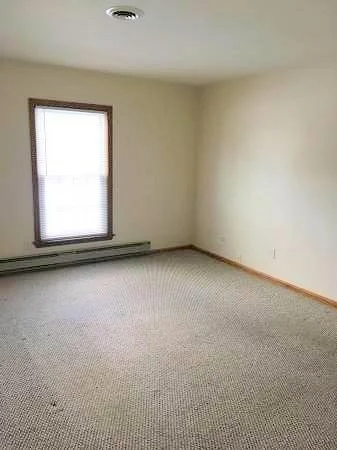 2 bed, 1 bath apartment for rent at 29 Leo Ln Unit 0, Avon — photo 5 of 10