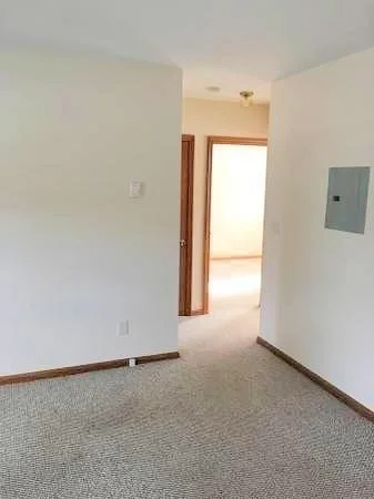 2 bed, 1 bath apartment for rent at 29 Leo Ln Unit 0, Avon — photo 6 of 10