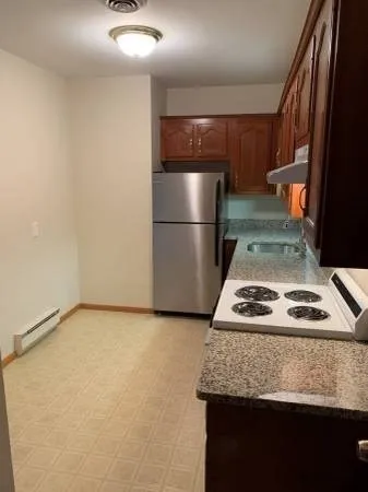 1 bed, 1 bath apartment for rent at 29 Leo Ln Unit 0, Avon — photo 3 of 8