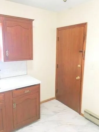2 bed, 1 bath apartment for rent at 29 Leo Ln Unit 0, Avon — photo 3 of 10