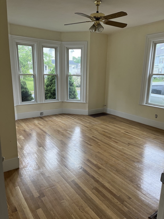 2 bed, 1 bath apartment for rent at 29 Lincoln St Unit 1, Stoneham — photo 14 of 20