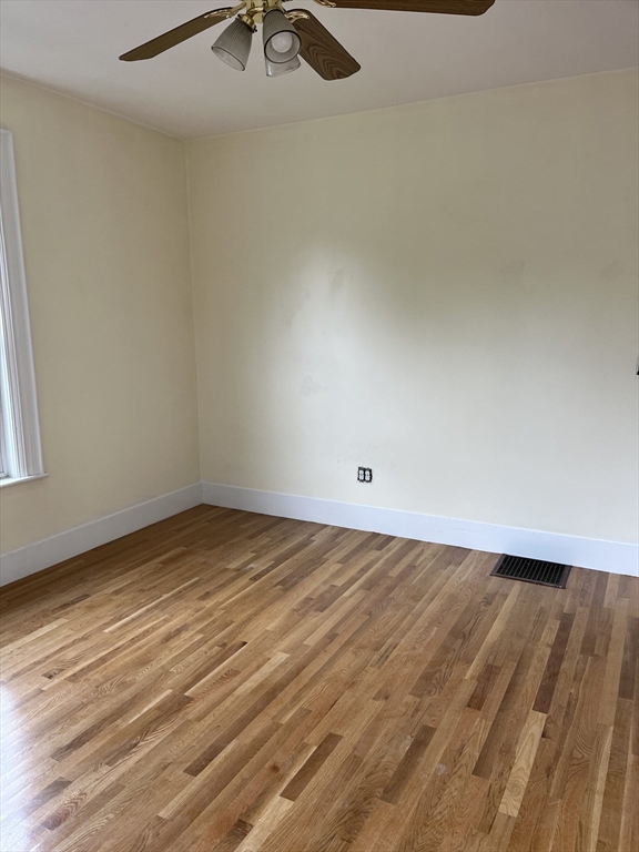 2 bed, 1 bath apartment for rent at 29 Lincoln St Unit 1, Stoneham — photo 15 of 20