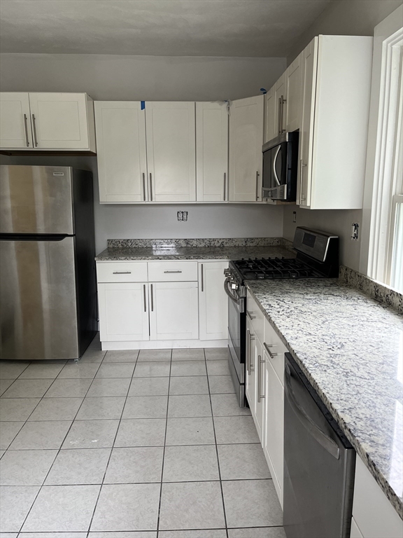 2 bed, 1 bath apartment for rent at 29 Lincoln St Unit 1, Stoneham — photo 7 of 20