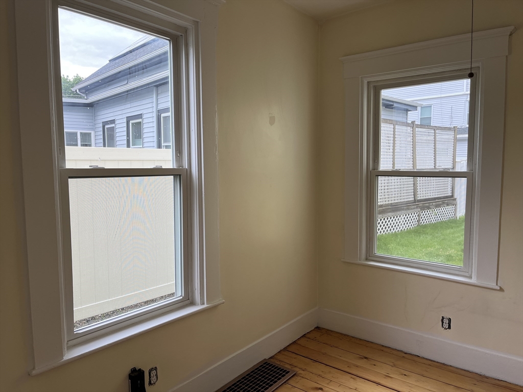2 bed, 1 bath apartment for rent at 29 Lincoln St Unit 1, Stoneham — photo 18 of 20