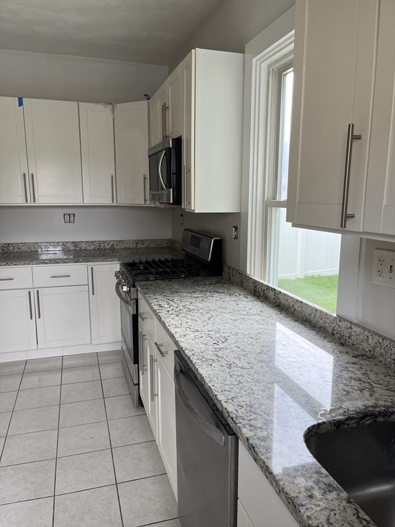 2 bed, 1 bath apartment for rent at 29 Lincoln St Unit 1, Stoneham — photo 8 of 20