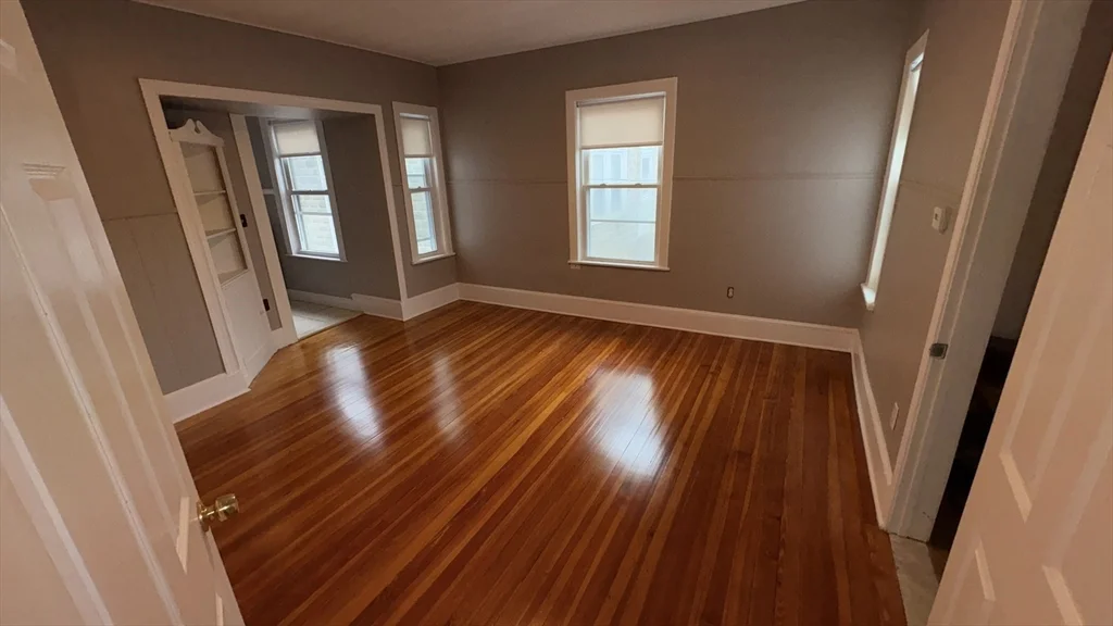 3 bed, 1 bath apartment for rent at 29 Lincoln St Unit 2, Malden — photo 3 of 12