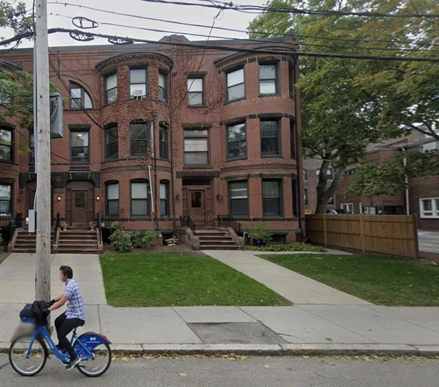 2 bed, 1 bath apartment for rent at 29 Longwood Ave Unit 3, Coolidge Corner — photo 10 of 10