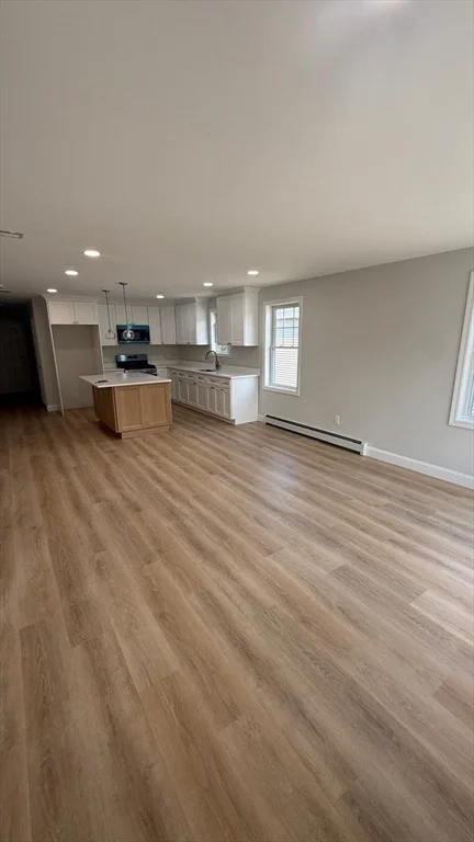 4 bed, 1 bath apartment for rent at 29 Lynn St Unit 2, Lawrence — photo 8 of 23