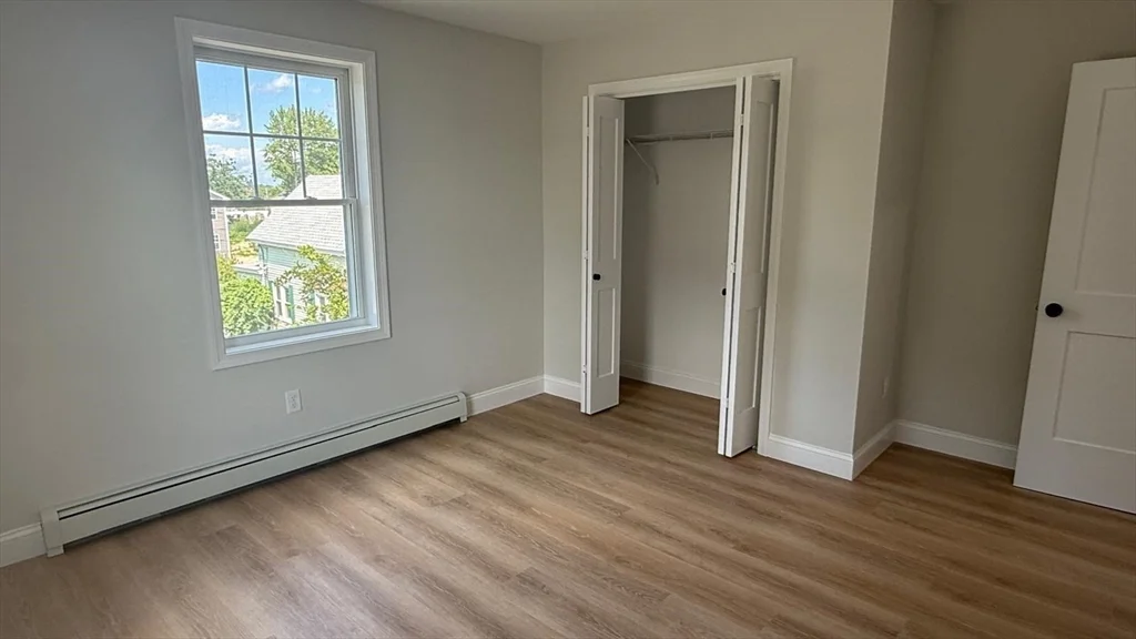 4 bed, 1 bath apartment for rent at 29 Lynn St Unit 2, Lawrence — photo 15 of 23