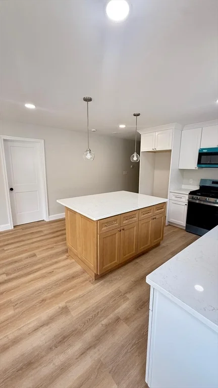 4 bed, 1 bath apartment for rent at 29 Lynn St Unit 2, Lawrence — photo 7 of 23
