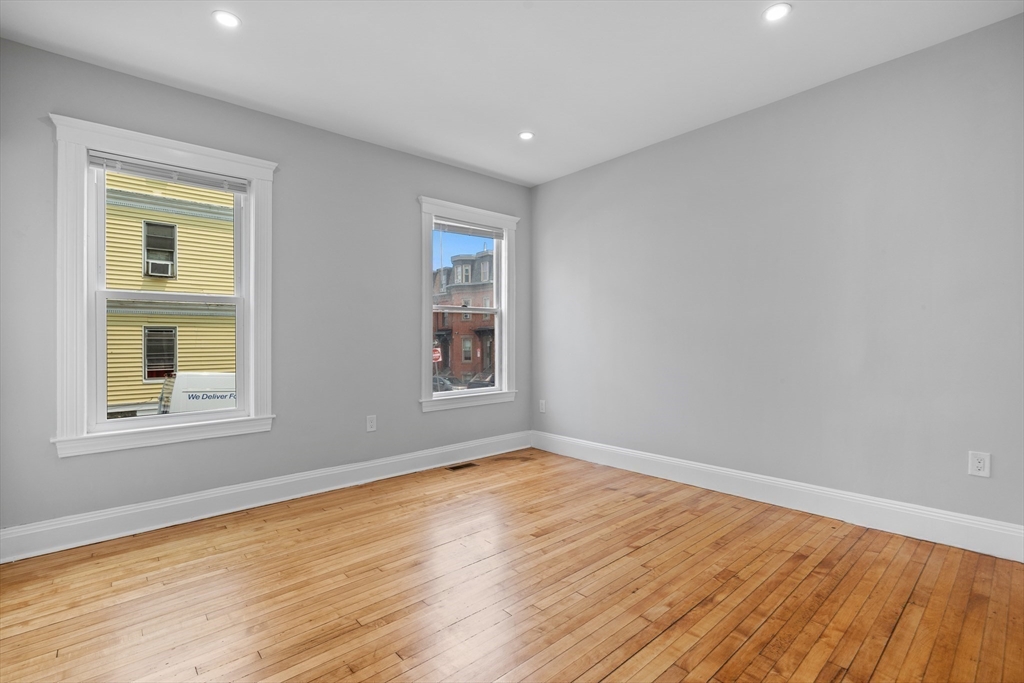4 bed, 1 bath apartment for rent at 29 Magnolia St Unit 2, Dorchester — photo 12 of 18