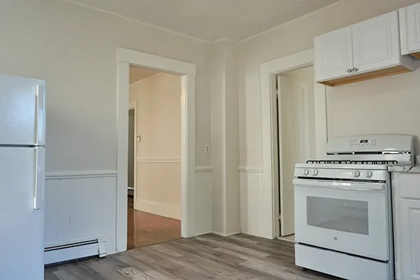 1 bed, 1 bath apartment for rent at 29 Maple St Unit 29-1L, South Side