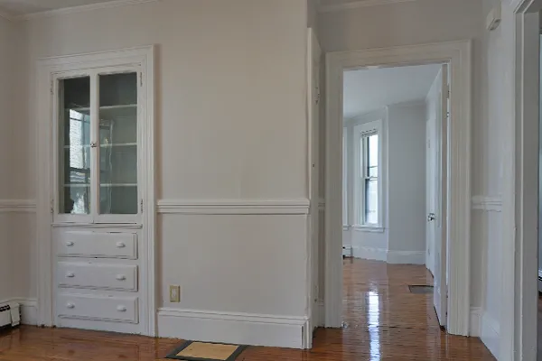 1 bed, 1 bath apartment for rent at 29 Maple St Unit 29-1L, South Side — photo 5 of 6