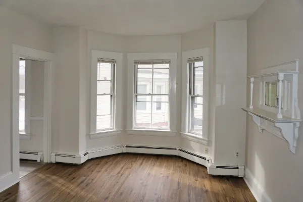 1 bed, 1 bath apartment for rent at 29 Maple St Unit 29-2L, South Side — photo 7 of 10