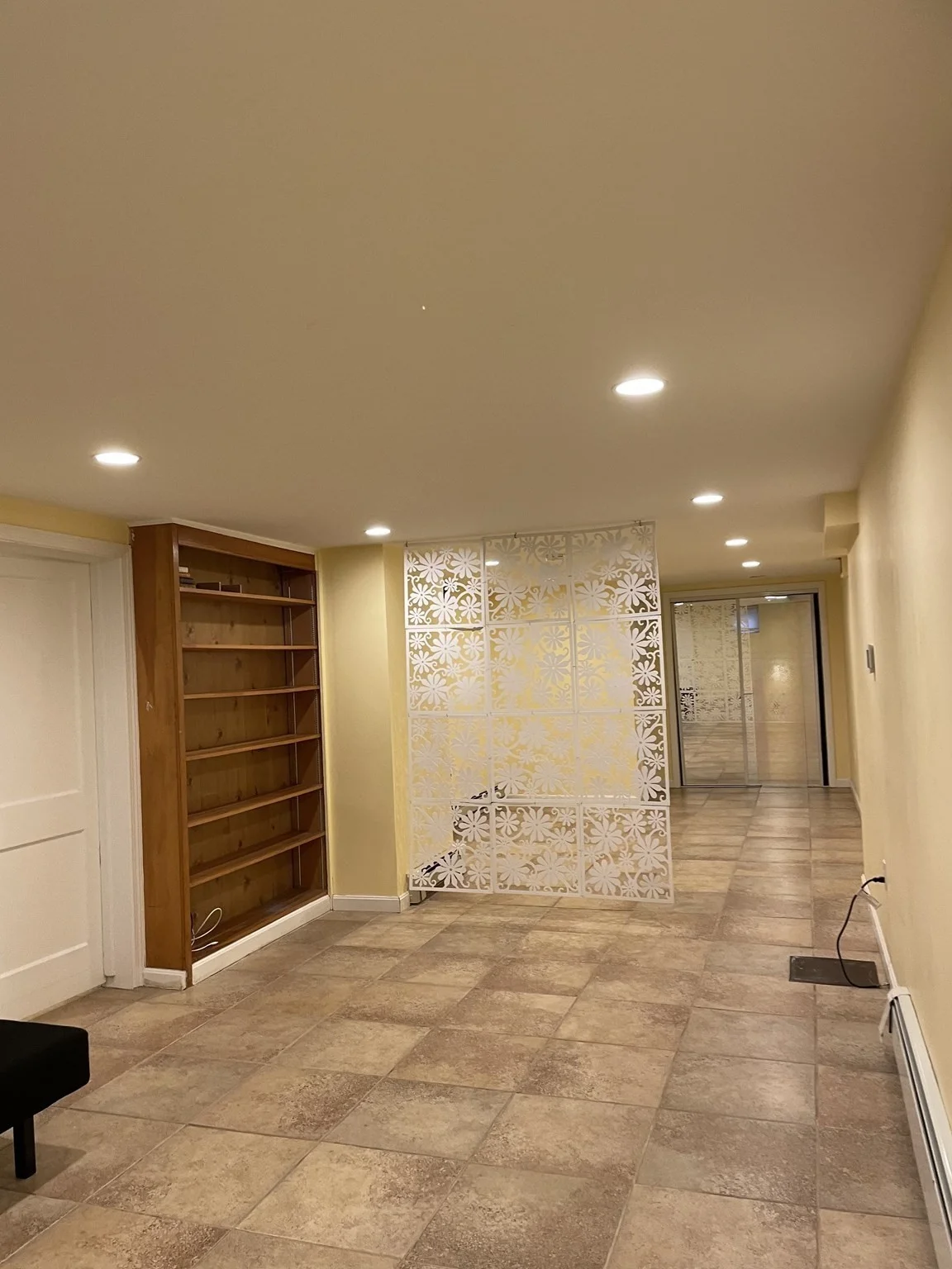 Studio bed, 1 bath apartment for rent at 29 Marvin Ln Unit A, Oak Hill — photo 3 of 6