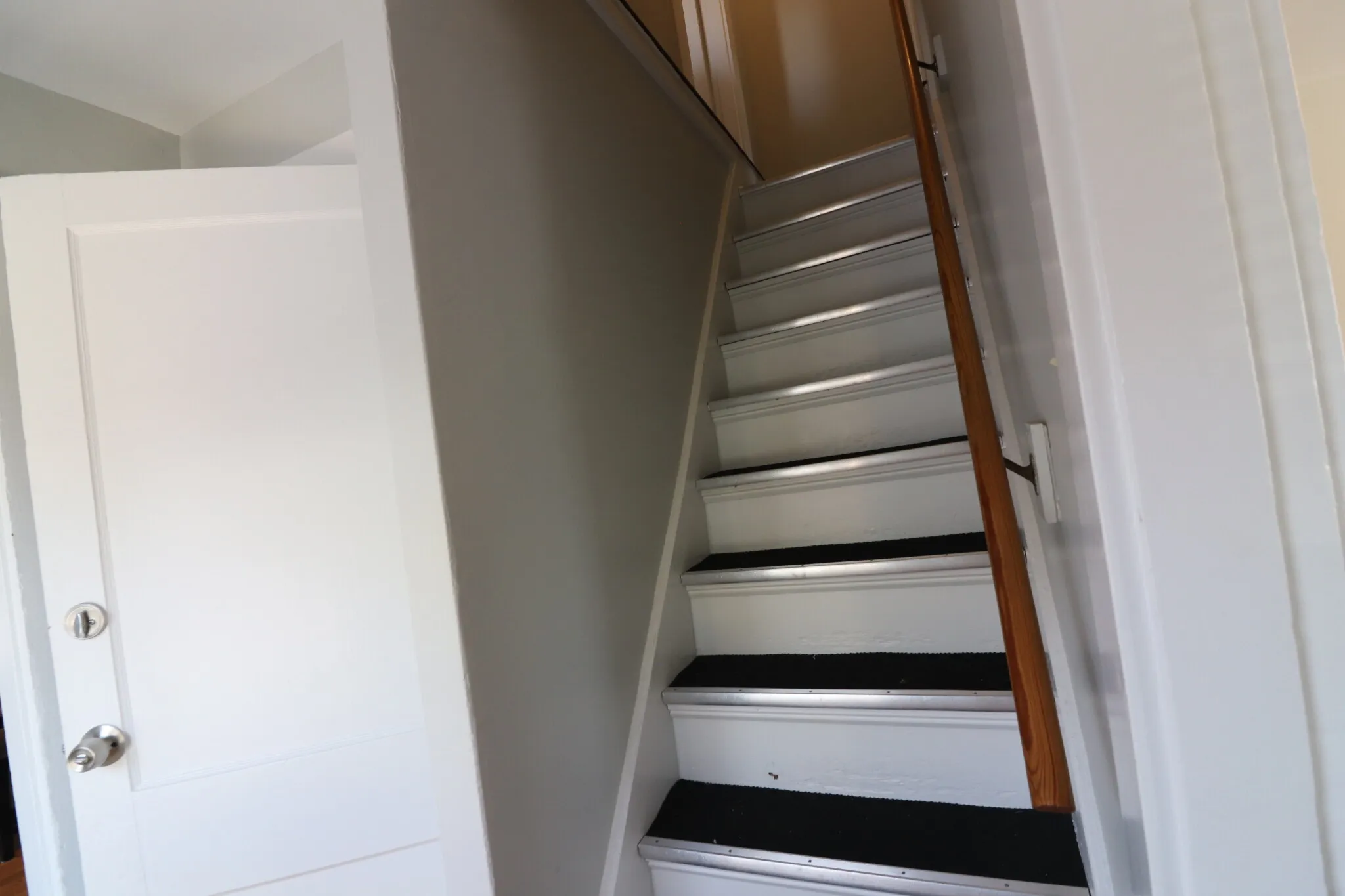 3 bed, 1 bath apartment for rent at 29 Mckenn St Unit 02, The Chemistry — photo 11 of 18