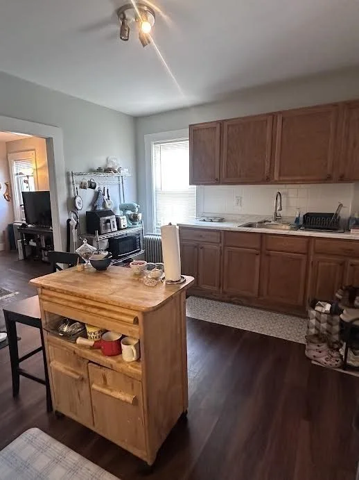 1 bed, 1 bath apartment for rent at 29 Mckenn St Unit 1B, Waltham — photo 6 of 14