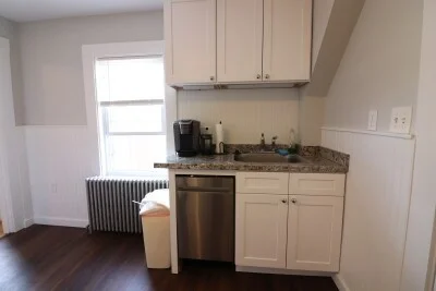 3 bed, 1 bath apartment for rent at 29 Mckenn St Unit 2, Waltham — photo 5 of 18