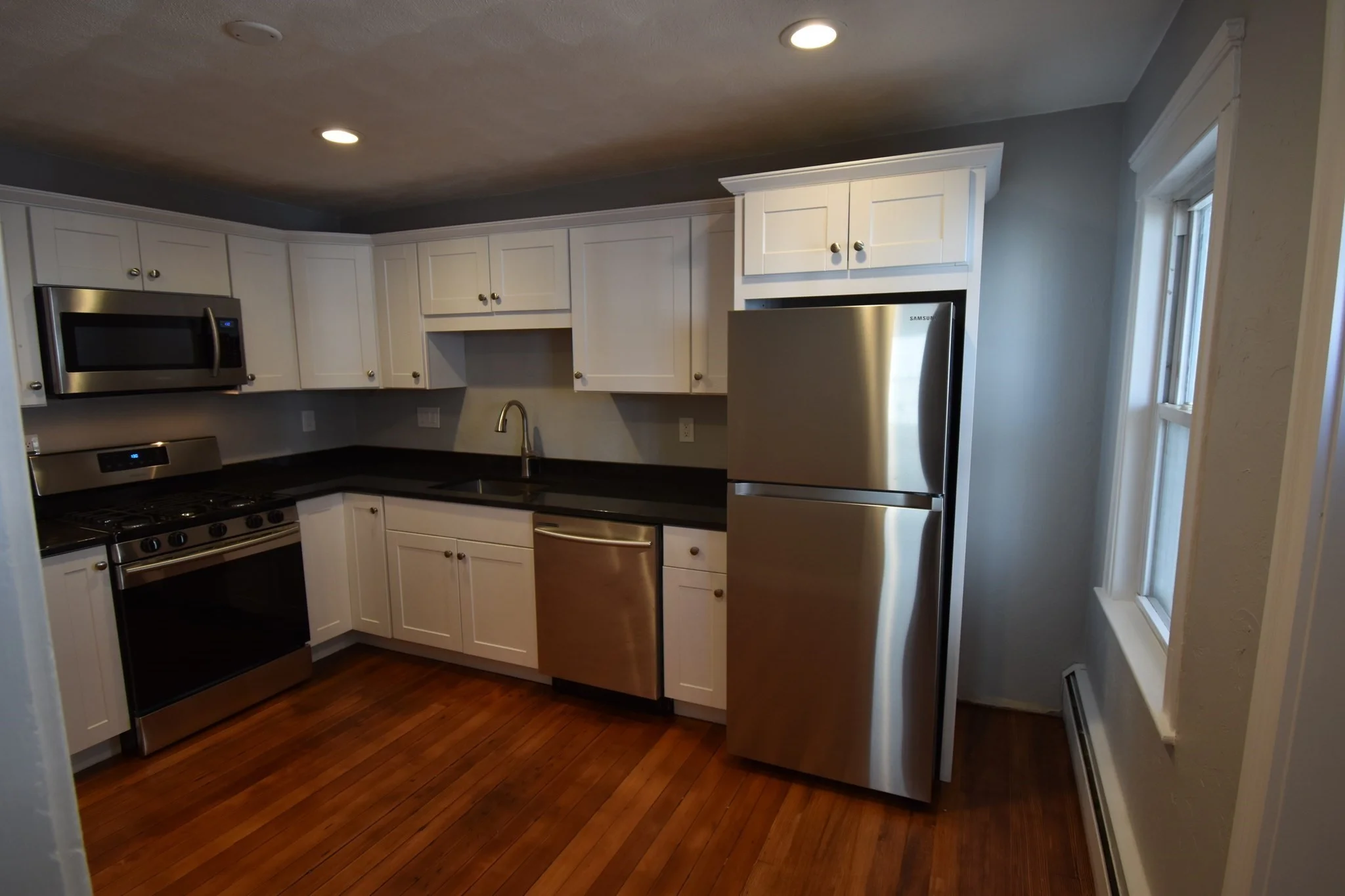 2 bed, 1 bath apartment for rent at 29 Mt Pleasant Unit 29, Waltham — photo 3 of 9