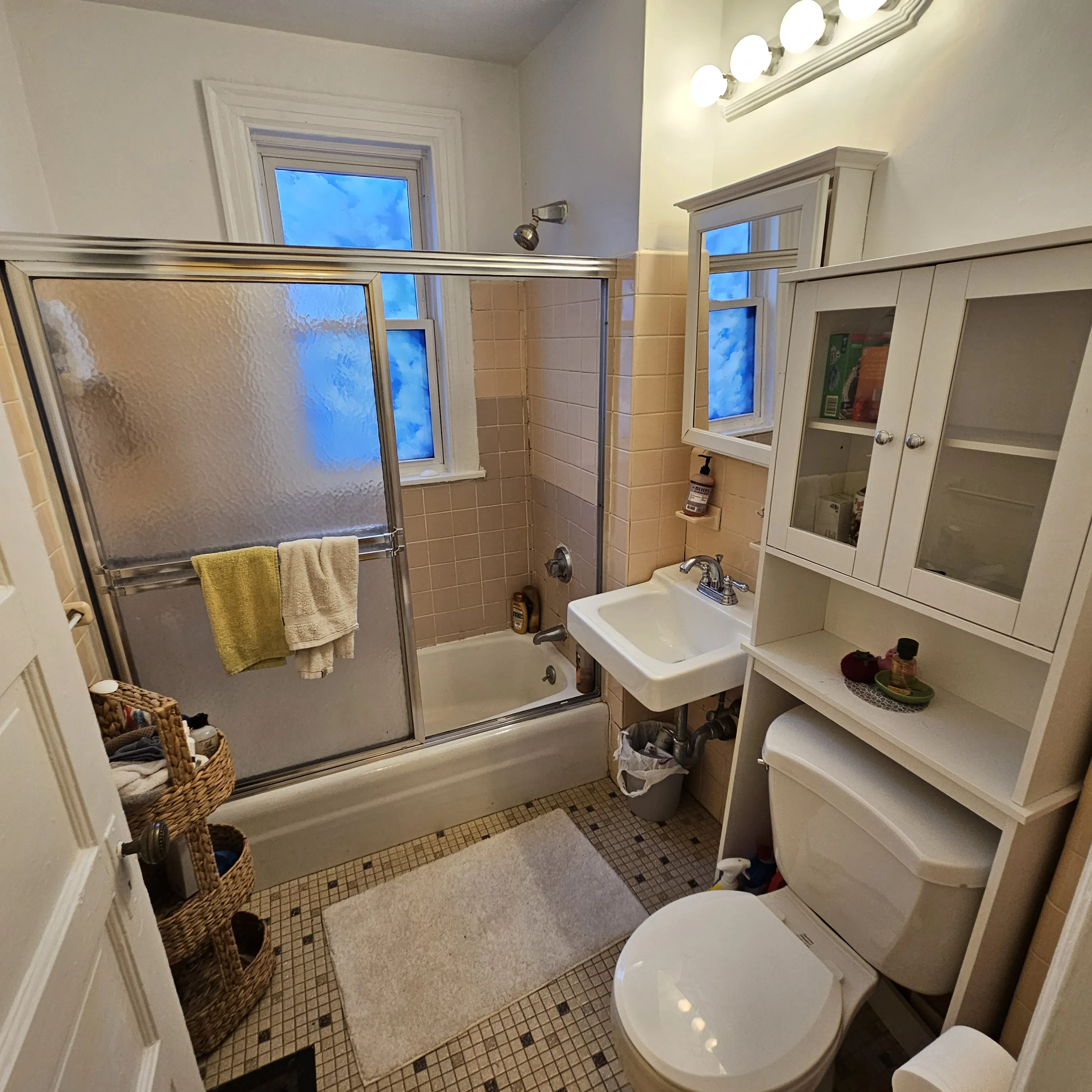 4 bed, 2 bath apartment for rent at 29 Newcastle Rd Unit n/a, Brighton — photo 7 of 31