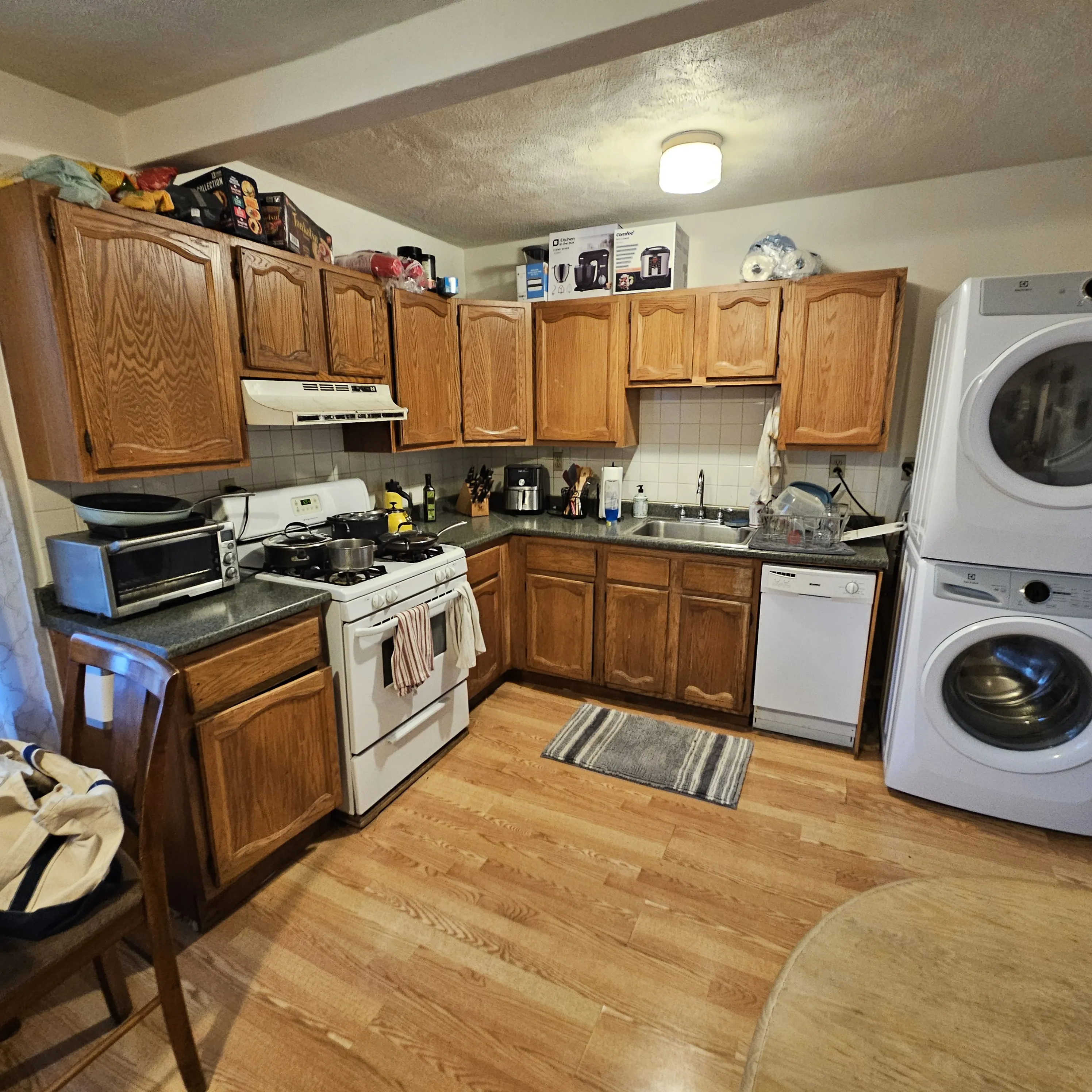 4 bed, 2 bath apartment for rent at 29 Newcastle Rd Unit n/a, Brighton — photo 6 of 31