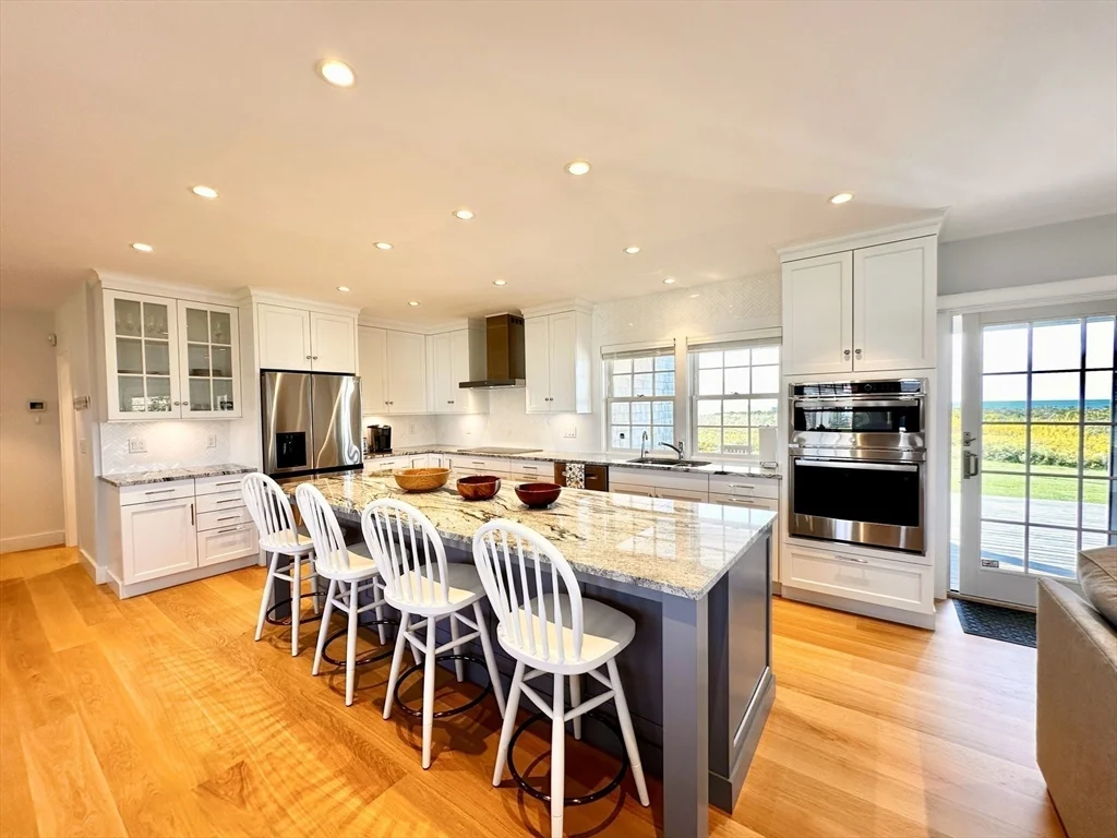4 bed, 4+ bath apartment for rent at 29 Nonantum Ave, Surfside — photo 10 of 42