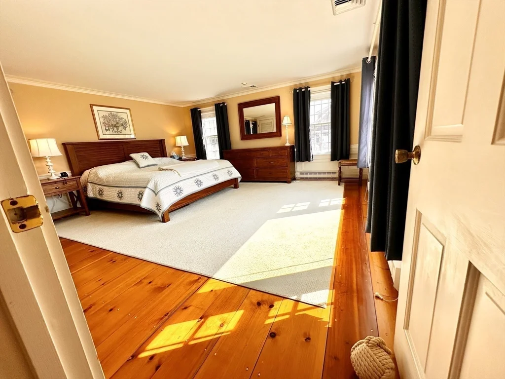 4 bed, 4+ bath apartment for rent at 29 Nonantum Ave, Surfside — photo 36 of 42