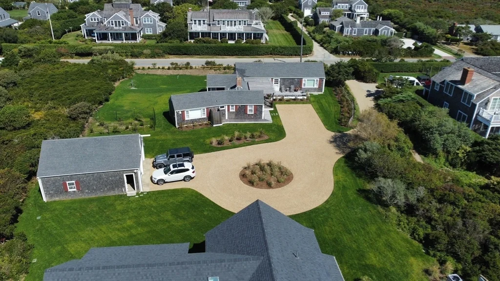 4 bed, 4+ bath apartment for rent at 29 Nonantum Ave, Surfside — photo 30 of 42