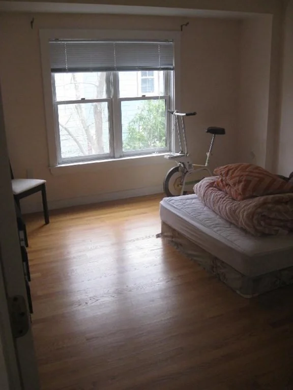 2 bed, 1 bath apartment for rent at 29 Oak St Unit A, Somerville — photo 4 of 9