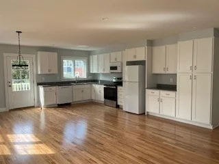 3 bed, 3 bath apartment for rent at 29 Orange St Unit B, Roslindale — photo 4 of 23
