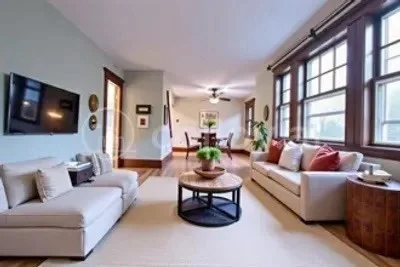 2 bed, 1 bath apartment for rent at 29 Oval Rd Unit 1st floor, Quincy