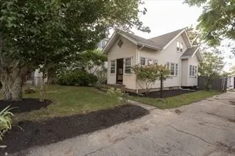 1 bed, 1 bath apartment for rent at 29 Oval Rd Unit 2nd fl, Quincy