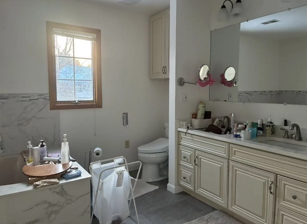 4 bed, 3 bath apartment for rent at 29 Page Rd, Weston — photo 15 of 25