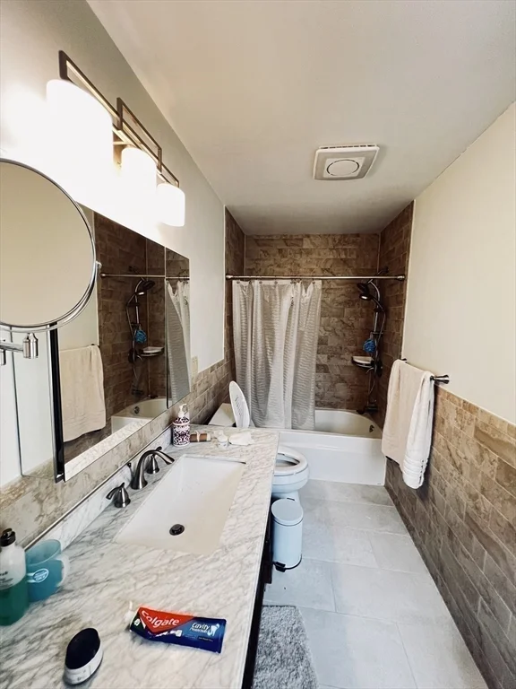 4 bed, 3 bath apartment for rent at 29 Page Rd, Weston — photo 18 of 25
