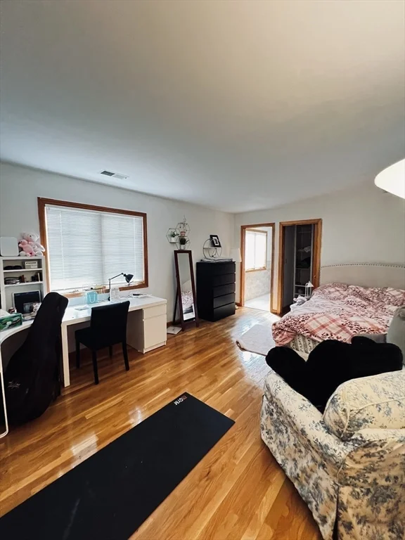 4 bed, 3 bath apartment for rent at 29 Page Rd, Weston — photo 16 of 25