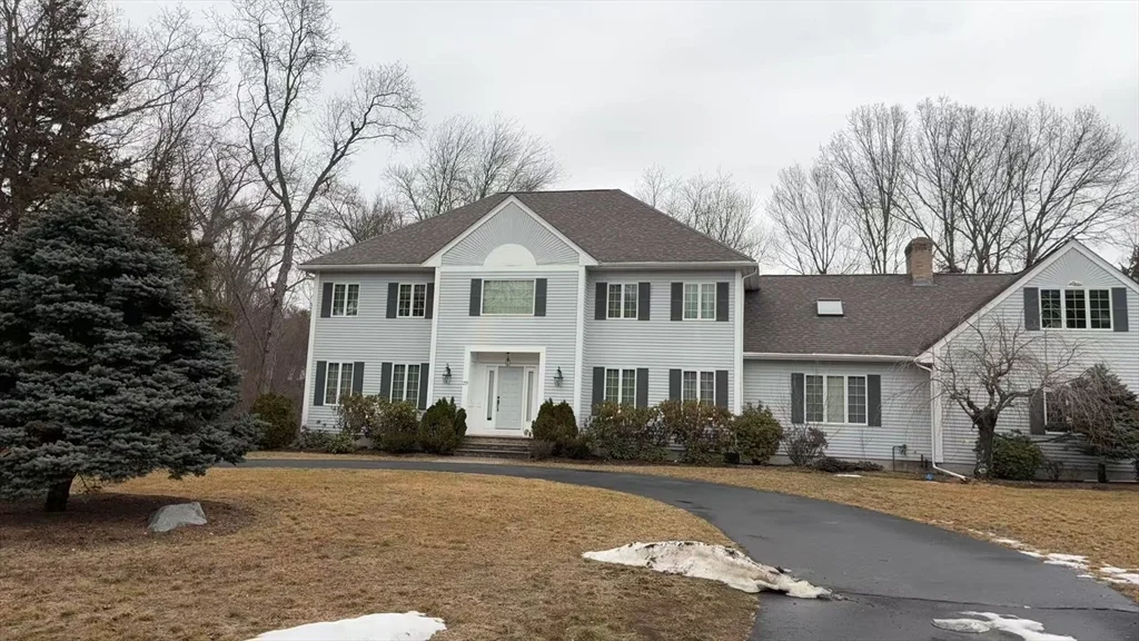 4 bed, 3 bath apartment for rent at 29 Page Rd, Weston — photo 1 of 25