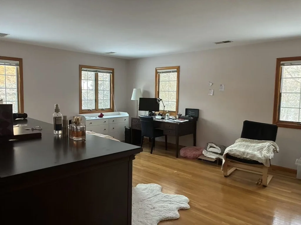 4 bed, 3 bath apartment for rent at 29 Page Rd, Weston — photo 12 of 25