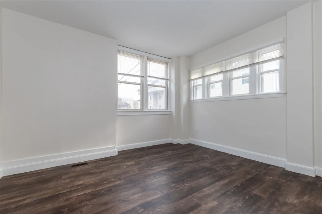1 bed, 1 bath apartment for rent at 29 Palmer St Unit 2, Salem — photo 14 of 18
