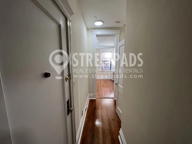 1 bed, 1 bath apartment for rent at 29 Park Dr Unit 12, Fenway — photo 8 of 20