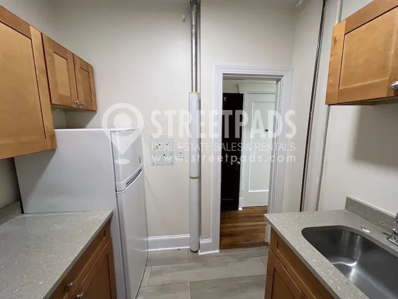 1 bed, 1 bath apartment for rent at 29 Park Dr Unit 12, Fenway — photo 6 of 20