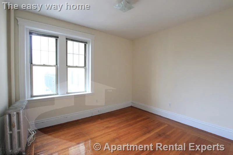 1 bed, 1 bath apartment for rent at 29 Park Dr Unit 19, Fenway — photo 6 of 9
