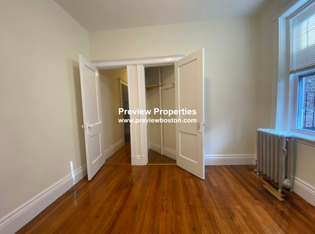 1 bed, 1 bath apartment for rent at 29 Park Dr Unit 24P, Fenway — photo 3 of 10