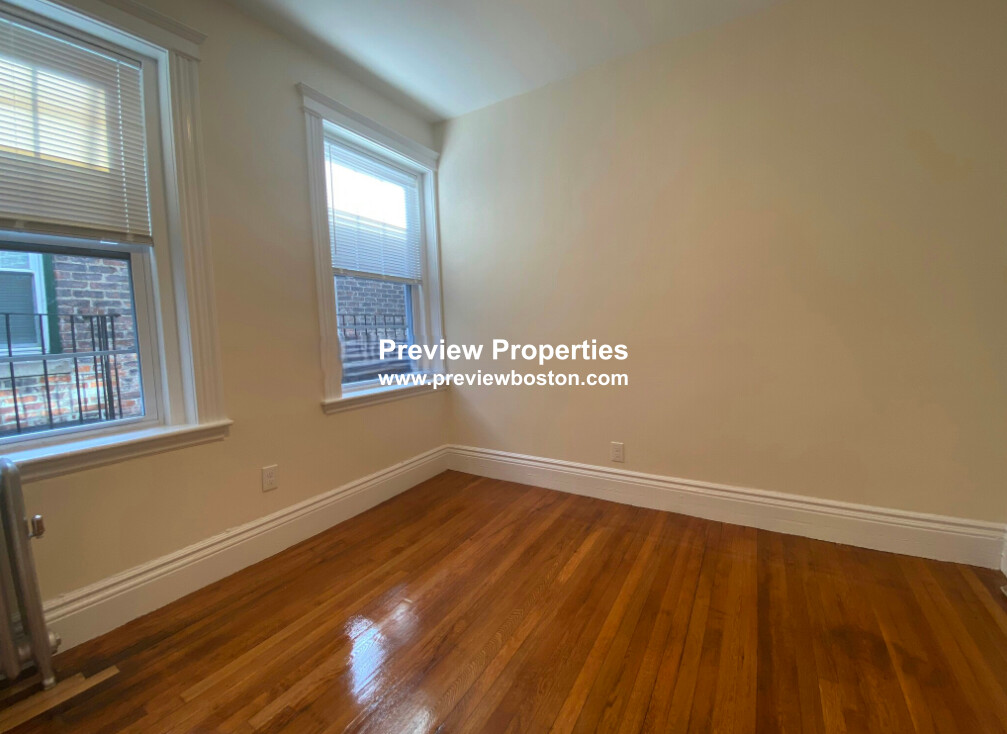 1 bed, 1 bath apartment for rent at 29 Park Dr Unit 24P, Fenway — photo 4 of 10